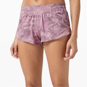Lululemon Hotty hot shorts size 10, 2.5”, incognito camo pink taupe, best shorts
